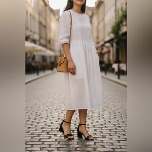 CL By LAUNDRY “CHINESE LAUNDRY”